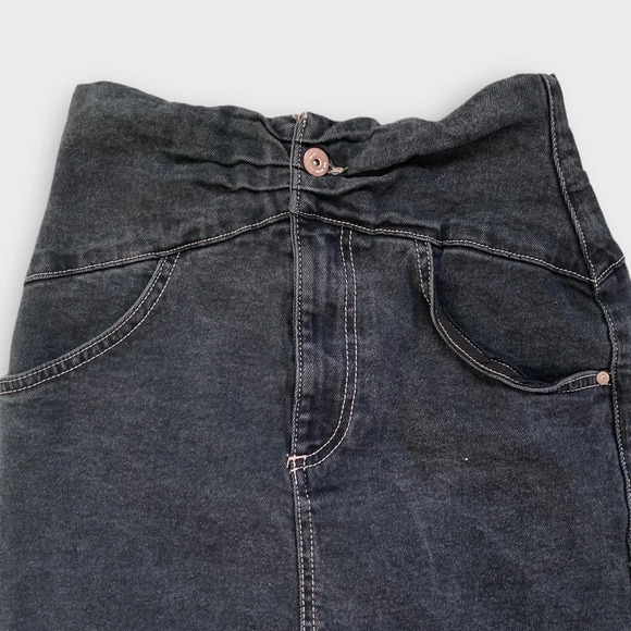 Zara Denim Skirt - Picture 2 of 7